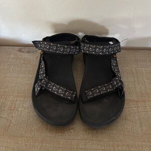 Men's teva hurricane xlt2